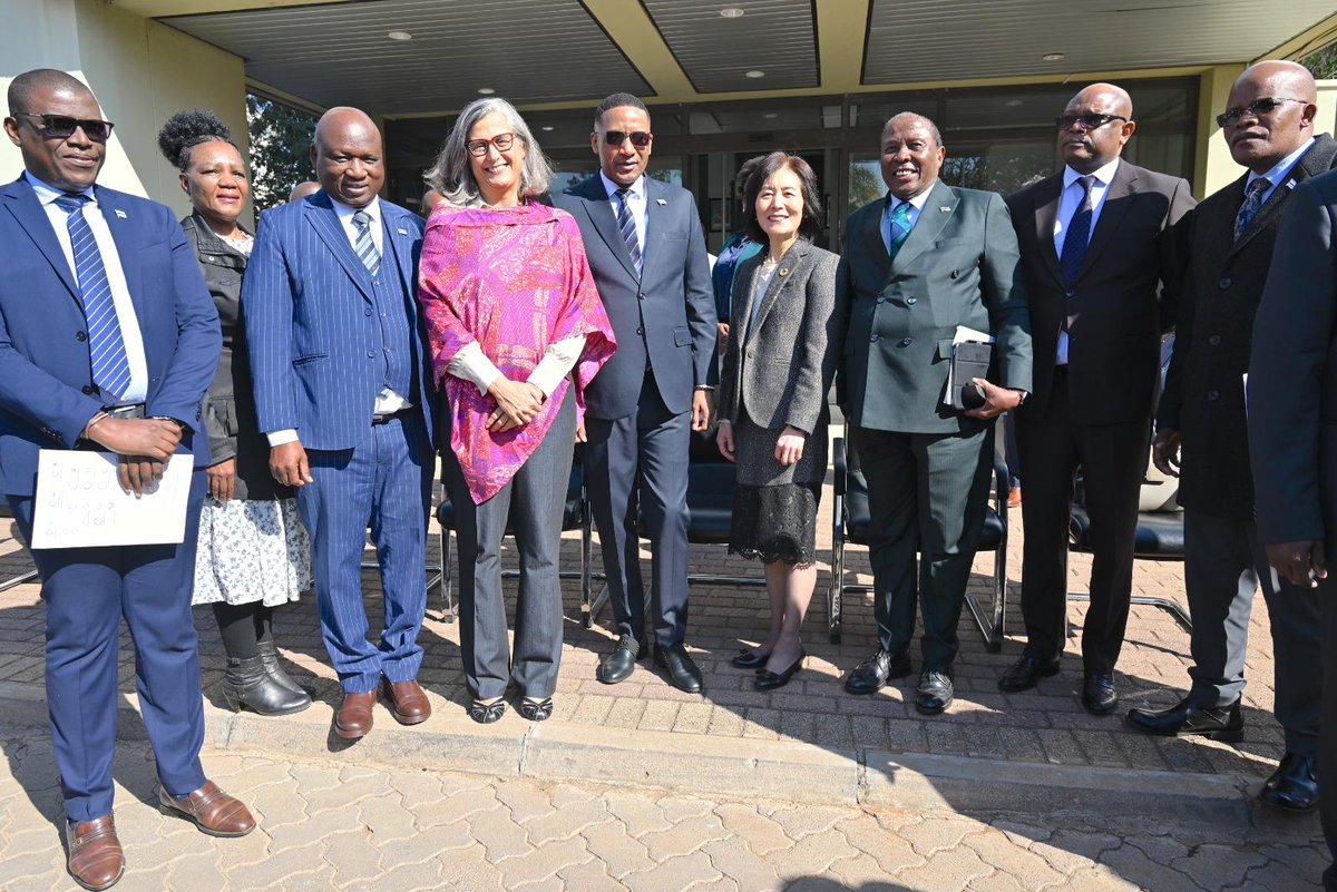 UNHABITAT's tweet image. A major milestone for sustainable urbanization in Southern Africa!
UN-Habitat has launched its Sub-Regional Hub in Gaborone in partnership with the government of Botswana. The hub aims drive housing, smart cities & SDG 11 progress across the region.