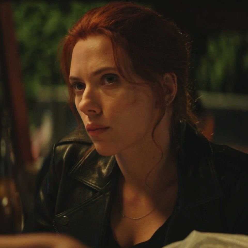 natromilf's tweet image. if she looked at me like this id confess everything including crimes i didn’t commit