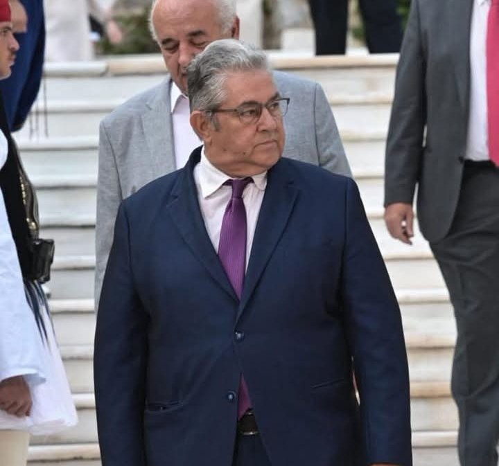 Despina54851711's tweet image. 364 μέρες κατά της αστικής Δημοκρατίας
και την 365η γιορτάζει μαζί τους την
51η γιορτή της …