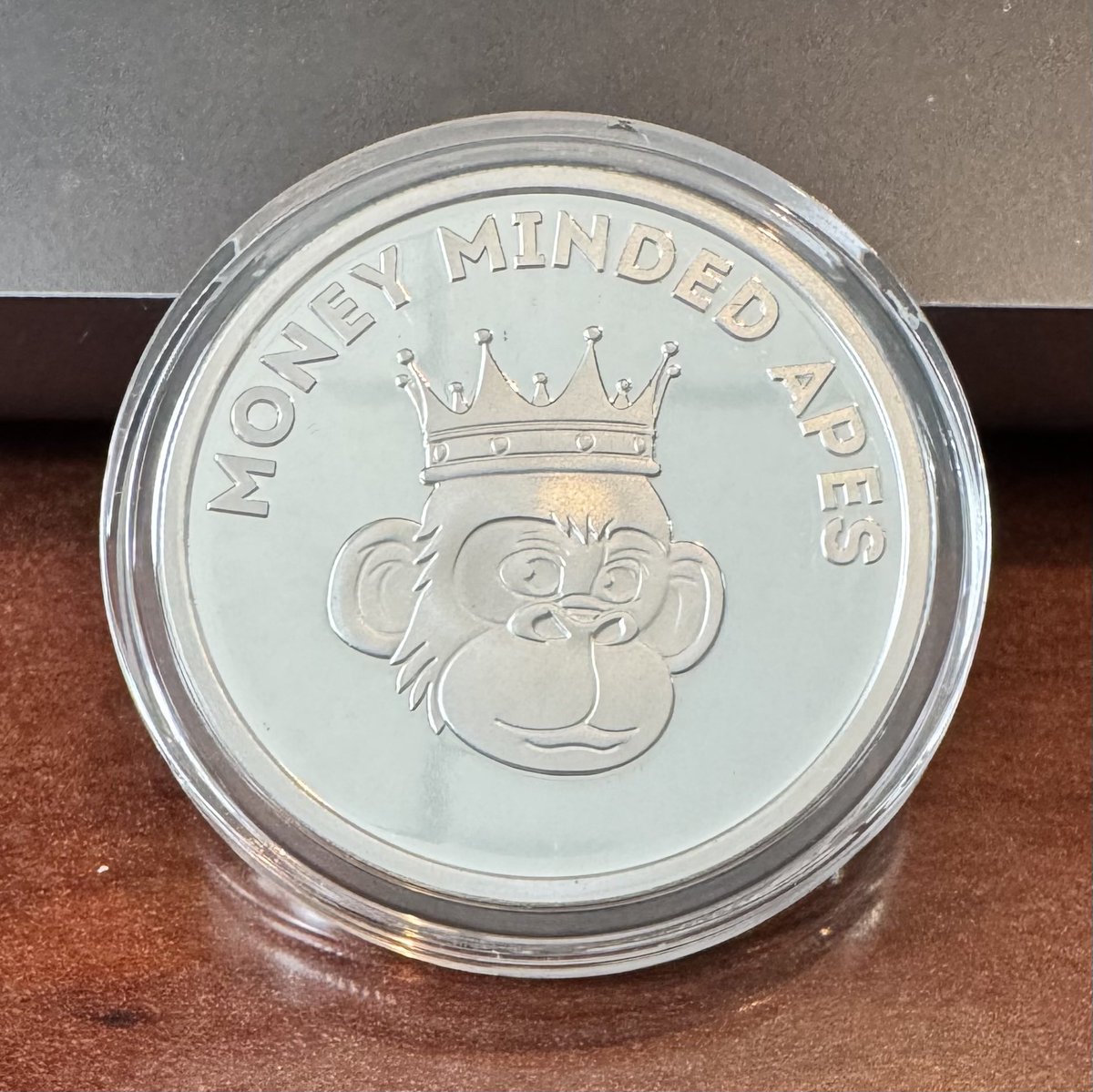 GutzTM21's tweet image. The @moneymindedapes team strikes again!! 🪙
Money Minded Apes Inc officially has physical silver in hand to hold in treasury, back a token or nft, etc.
Bullish. 🦍