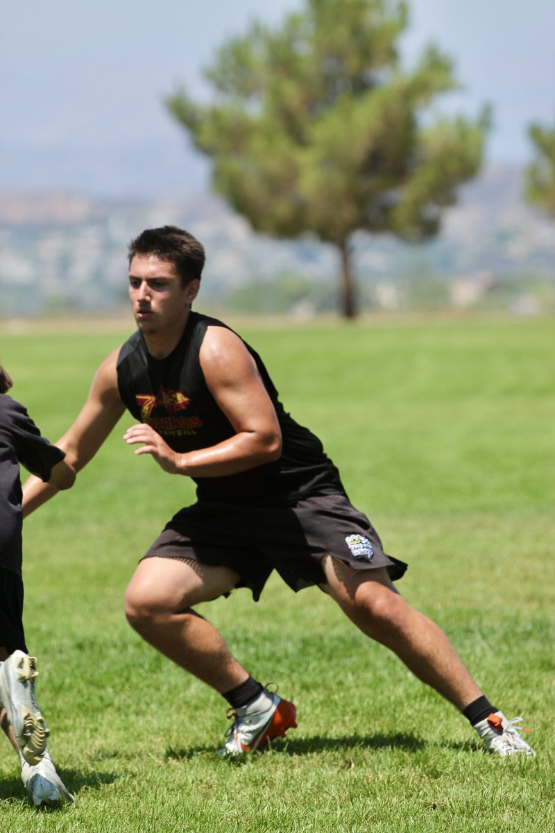 lucasduryea's tweet image. 0 days off. 😤 
#GrindNeverStops #2WayPlayer @SShakir42 @CoachIvie @AllDownHill51 @mykebogan @BrandonHuffman @latsondheimer @247Sports @PrepRedzoneCA @latsondheimer @haleymsawyer @Kaden_Beavers @CoachJFisc @GrantCaserta @Coach_Bussard @coachgeenty @CoachK_UChicago @Coach_Karlson