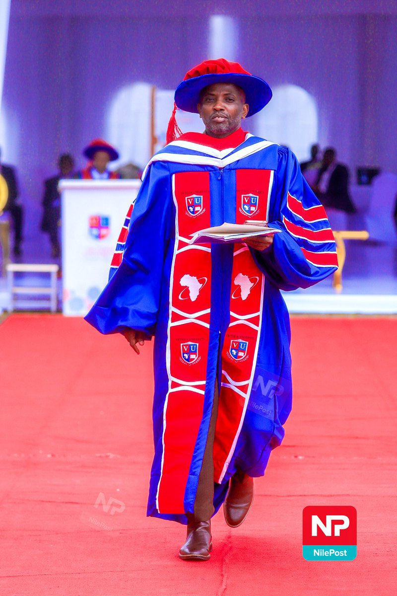 Balaam_wa_vc's tweet image. "Your struggle today is your speech tomorrow" - my Boss Prof. @ReachDrMuganga, the man who turned 20km walks into a PhD and a movement.
Proof that resilience writes the best syllabi. 📚