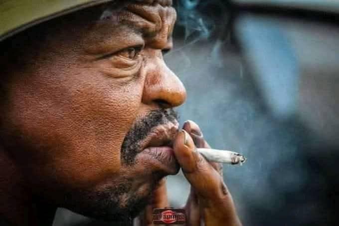 Mthuli4's tweet image. Imagine voting Cyril out just to be governed by Nhlamulo, you must be smoking something very strong.