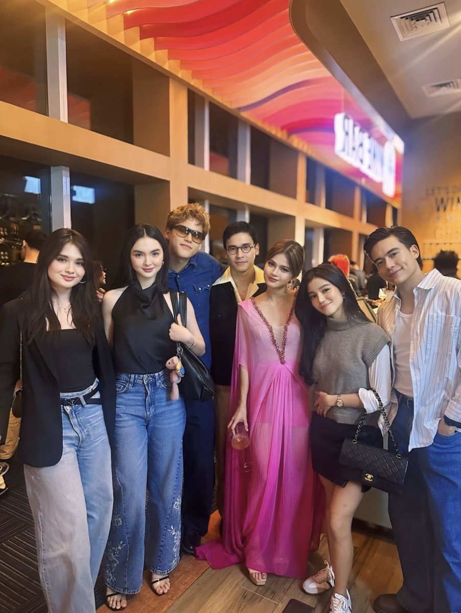 donbellechemy's tweet photo. hello to our lovely belle! 🤍 #bellemariano https://t.co/fqWmZjNyyk