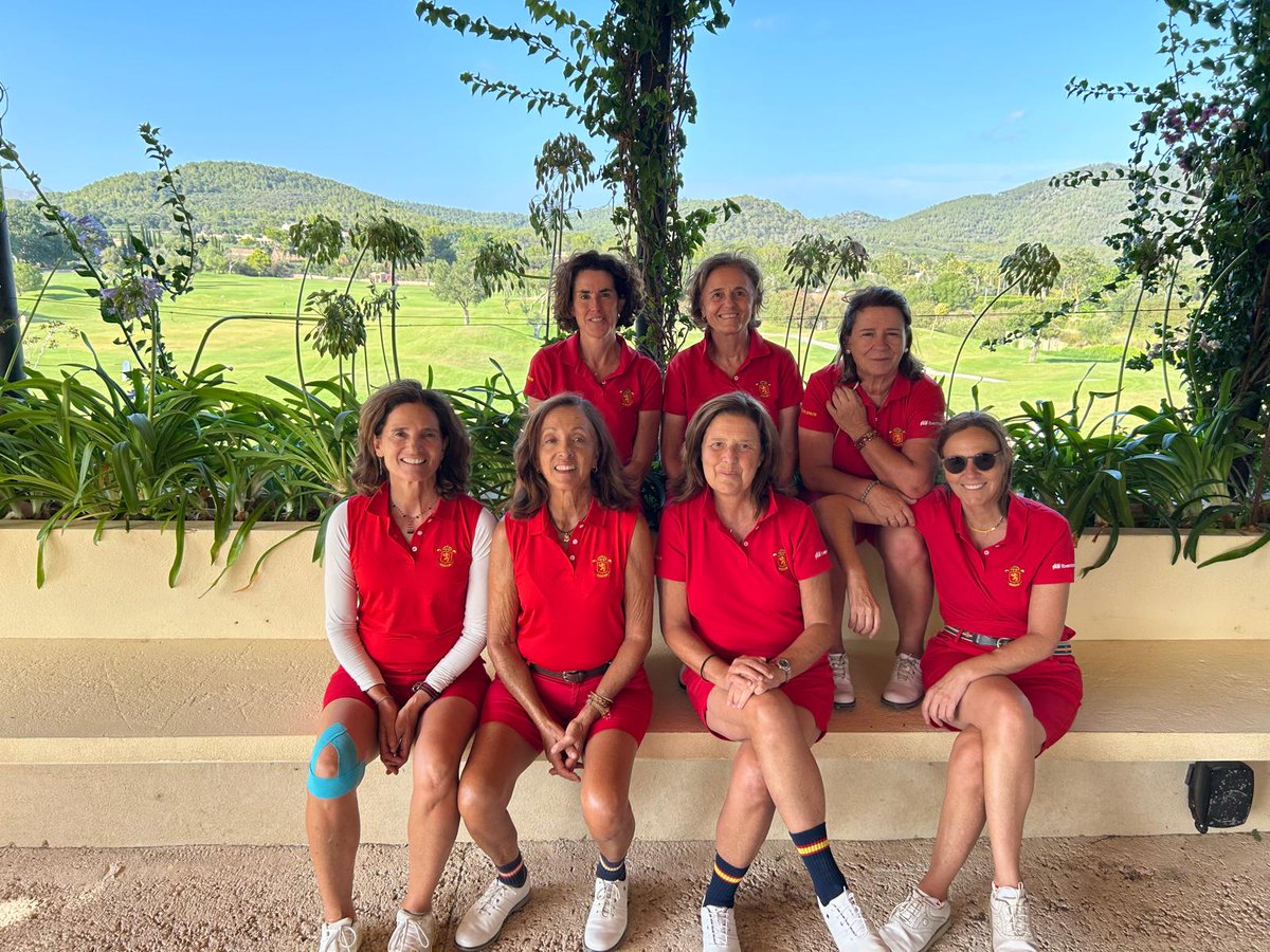 rfegolf's tweet image. 🇪🇸 El Equipo Nacional senior femenino ha comenzado la preparación de su Europeo en Pula Golf.
El sexteto español juega el torneo en el mismo campo mallorquín del 2 al 6 de septiembre.
rfegolf.es/CompetenciaPag…