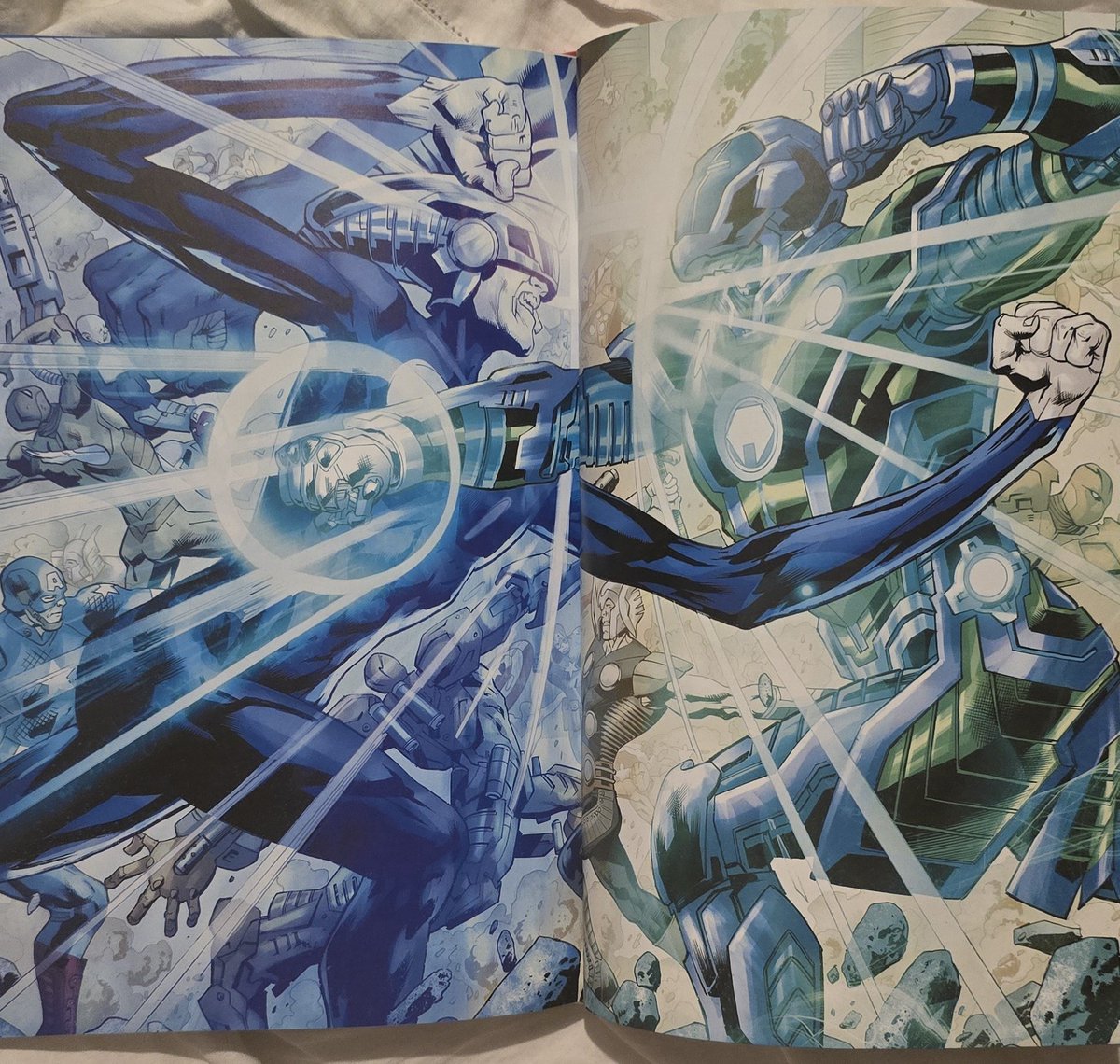 fannoona_'s tweet image. Due pagine bellissime!
#Marvel #MarvelComics #UltimateInvasion #Kang #TheMaker