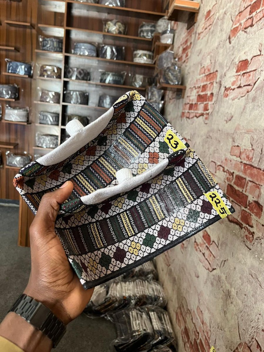 ibmachina's tweet image. 🔥 
🏷️ 45,000