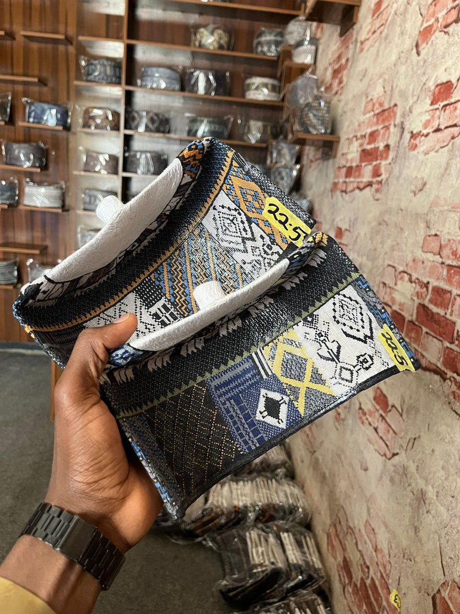 ibmachina's tweet image. 🔥 
🏷️ 45,000