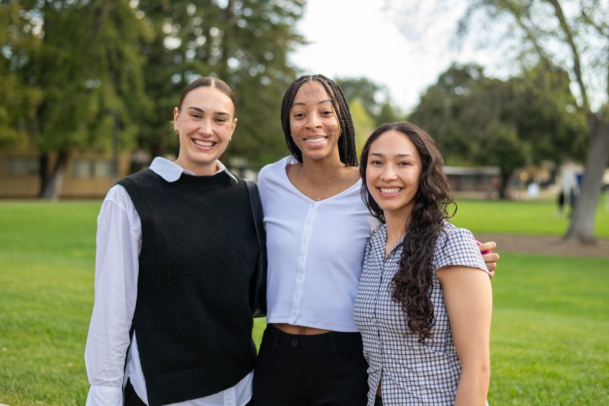 MenloAthletics's tweet image. A landmark year of academic excellence for Menlo College Athletics. 📚
In the first season as an NCAA Division II and PacWest member, over 400 student-athletes demonstrated an unwavering commitment to success in the classroom.
Highlights include:
🔹 174 Academic All-PacWest…
