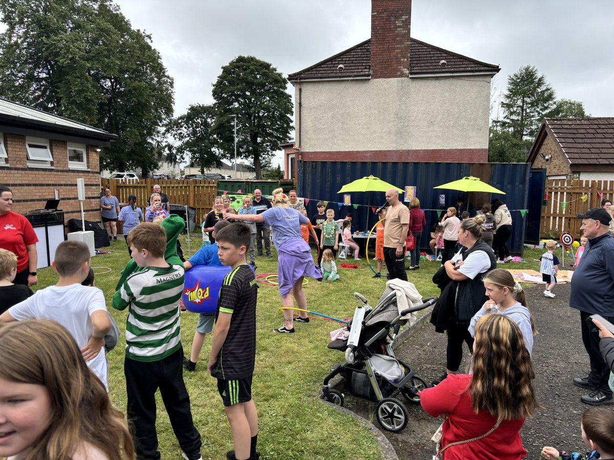 NLCFamilyLearning (@nlfamilylearn) on Twitter photo 🌟 what an amazing time at <a href="/glencassels1/">Glencassels Community Development Project</a> The Venny in Wishaw! The community spirit was fantastic, and there were so many fun family activities for everyone to enjoy. 🎉💖 #CommunityAction
#FamilyFun #TheVenny 🌟 what an amazing time at <a href="/glencassels1/">Glencassels Community Development Project</a> The Venny in Wishaw! The community spirit was fantastic, and there were so many fun family activities for everyone to enjoy. 🎉💖 #CommunityAction
#FamilyFun #TheVenny