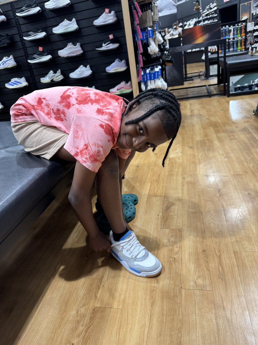 Kim Smith tweet media