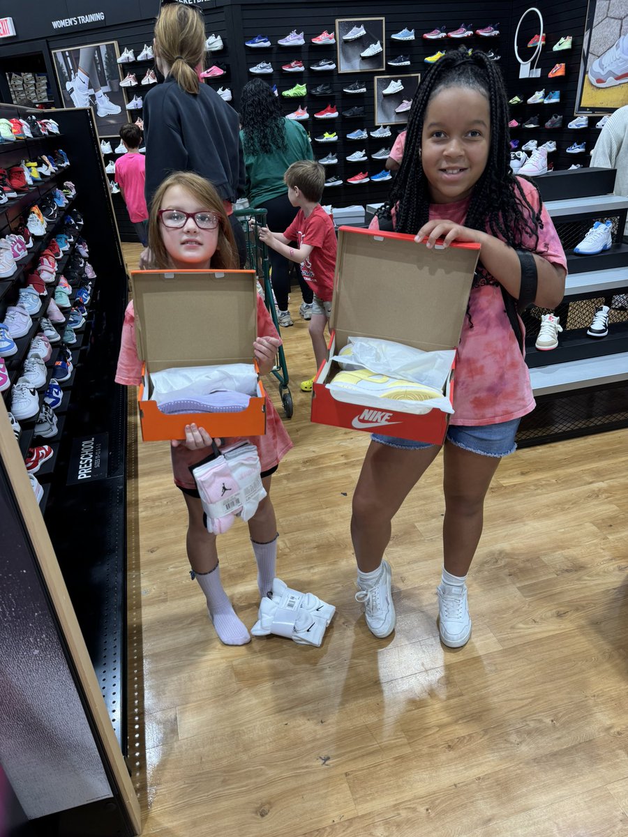 Kim Smith tweet media