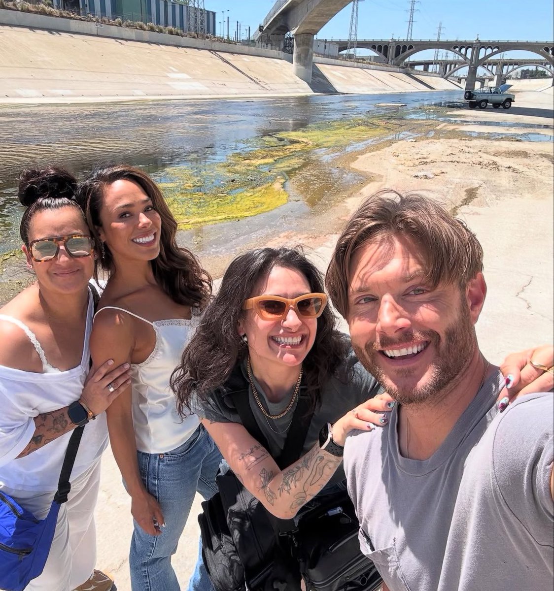 JensenAcklesPL's tweet image. πΈ β’ @JensenAckles and Jessica Camacho in the set of @EW #Countdown photoshoot.
#jensenackles
π: instagram.com/p/DMiZtmKJ0TN/β¦