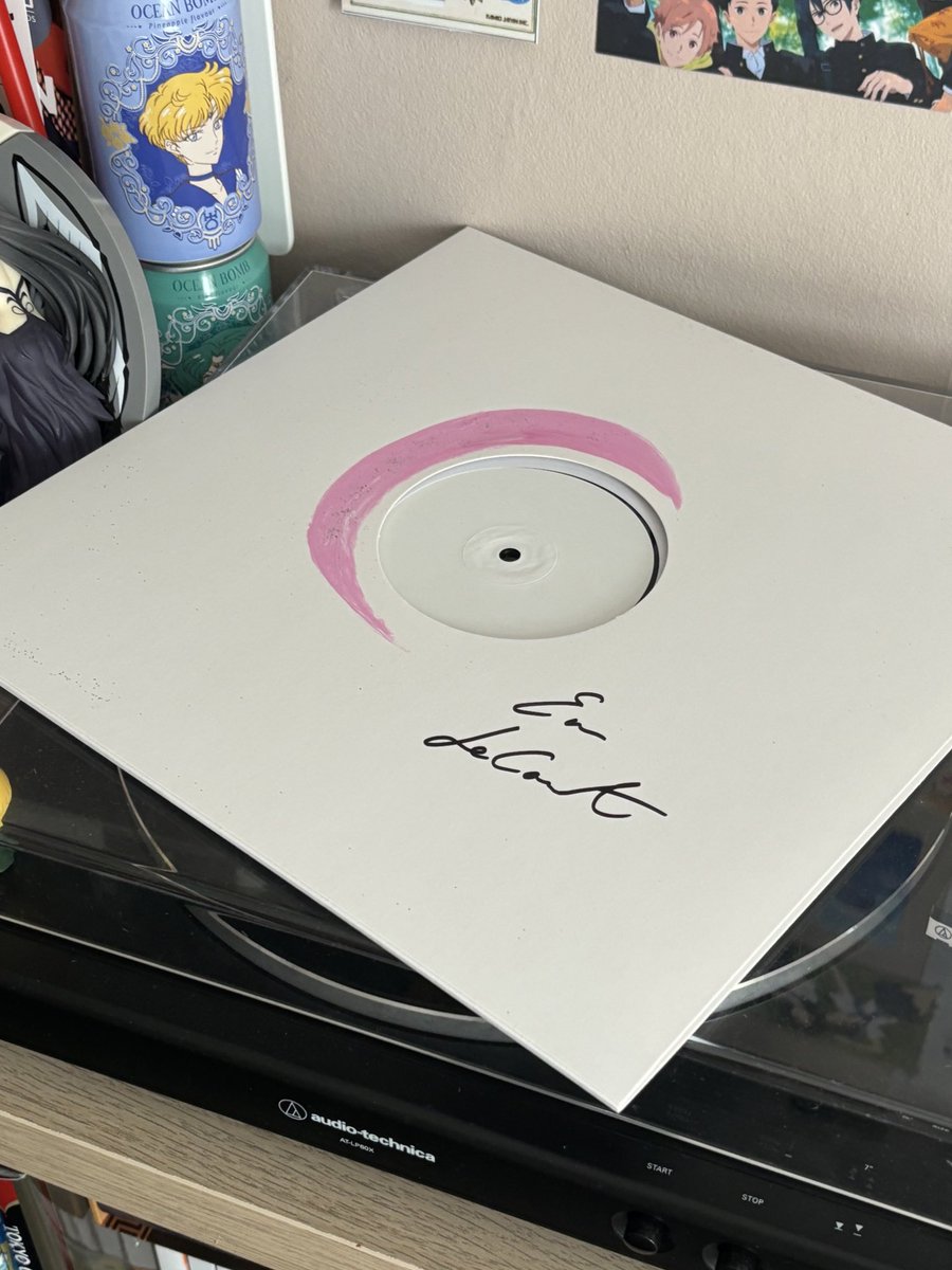 sckrpnchh's tweet image. OH SHES GORGEOUS