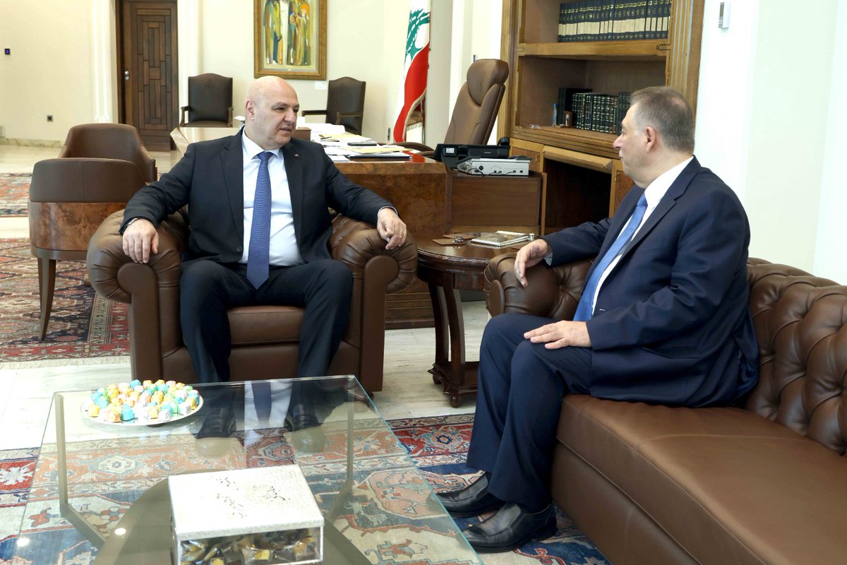 LBpresidency's tweet image. الرئيس عون استقبل سفير دولة فلسطين في لبنان، السفير أشرف دبور، في زيارة وداعية لمناسبة انتهاء مهامه الدبلوماسية في لبنان وانتقاله إلى منصب جديد.
