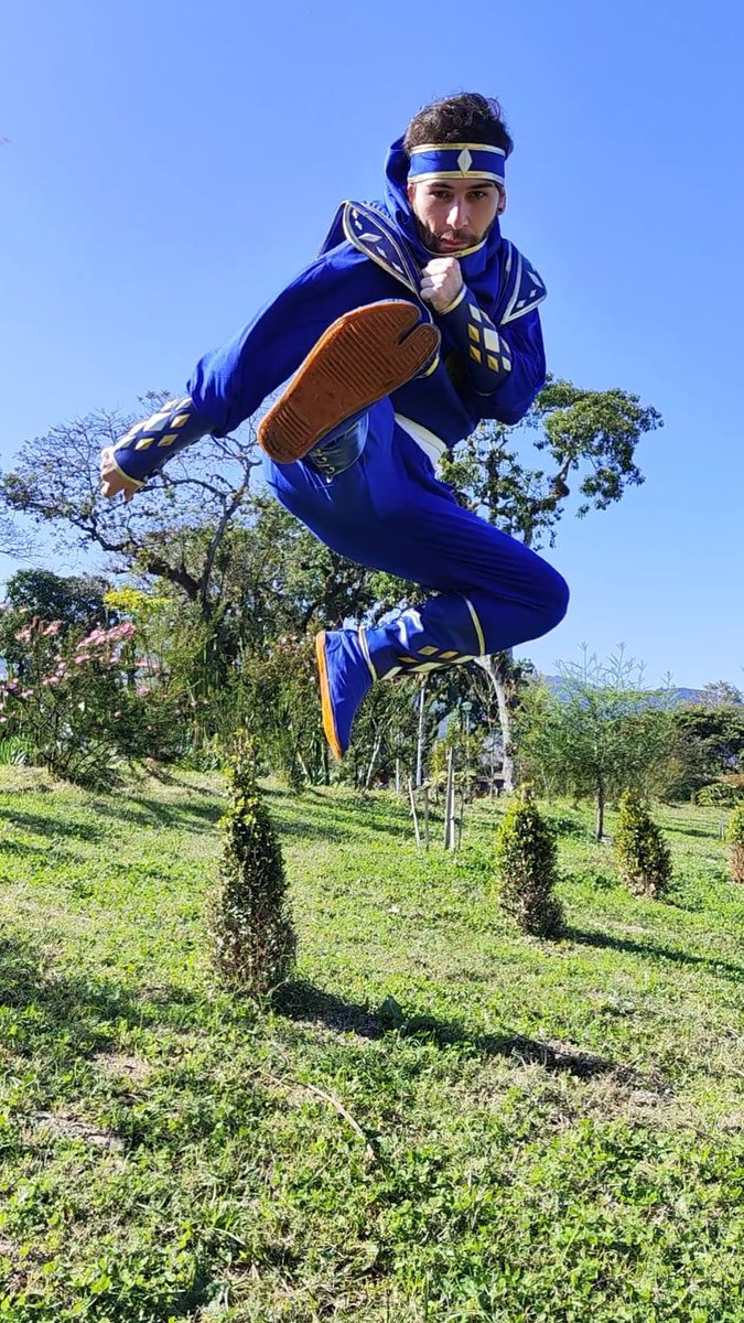 wesniday's tweet photo. Poder Ninja do Lobo!!! 🔵
💙💙

Uma pequena homenagem ao @David_Yost e aos 30 anos do filme de 1995. ❤️💙💛🩷🖤🤍

#powerrangers #rangerazul #blueranger #billy
#powerrangers30thanniversary #hasbropulse #hasbro #powerrangersbrasil #ninjetti #powerrangersthemovie #cosplay https://t.co/Gk0xRDHgWJ