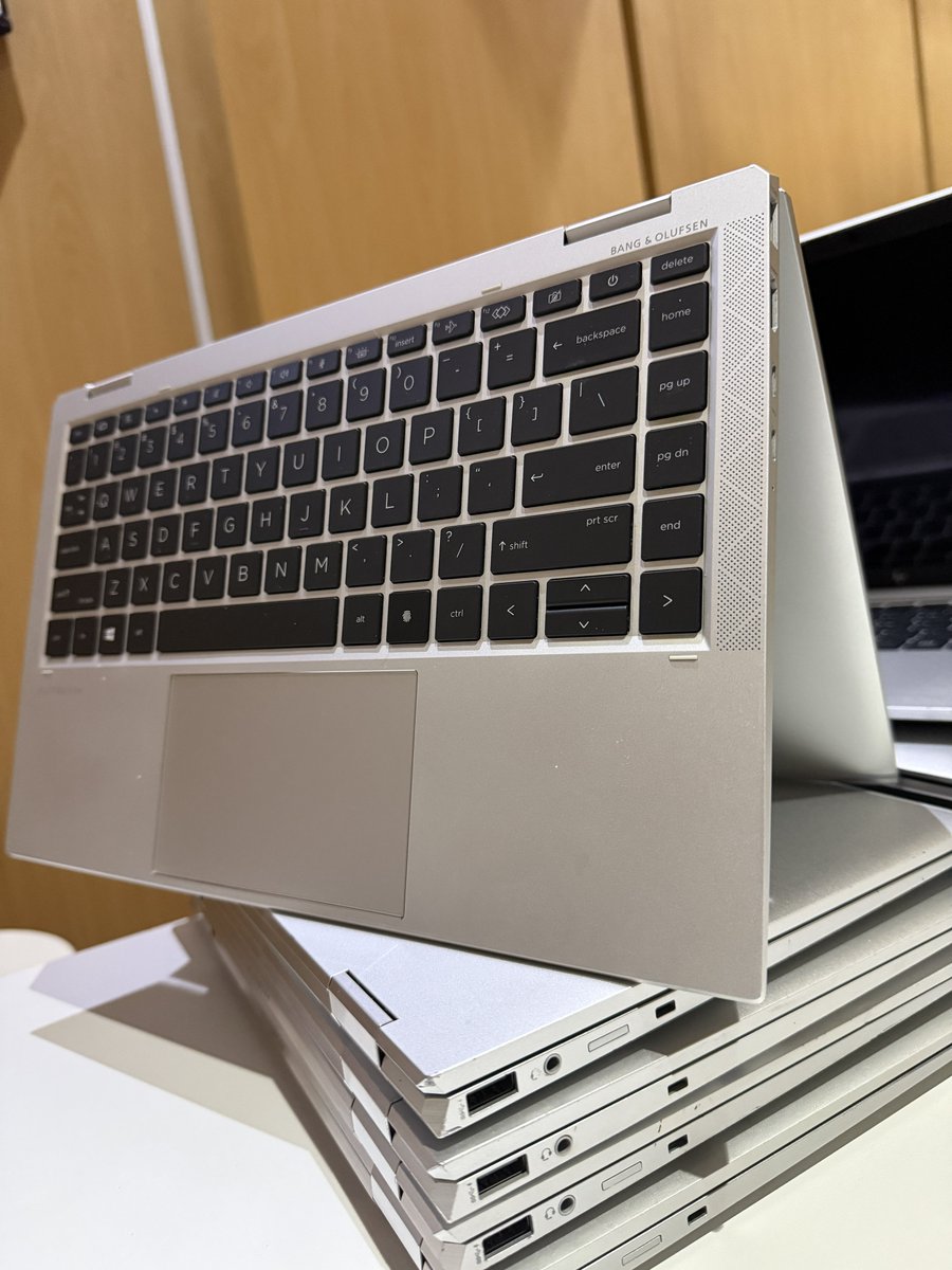 dabz_global's tweet image. New stock‼️ foreign premium used hp laptops available! Comes with original charger and laptop sleeve/bag‼️
Hp 1040 g7 x360 || 10th gen || 13 inches || 10th gen|| core i7 || 16gb ram || 512gb ssd || finger print || Face ID || gem cut || Touchscreen
Price: N570,000
Hp 840 g8 ||…