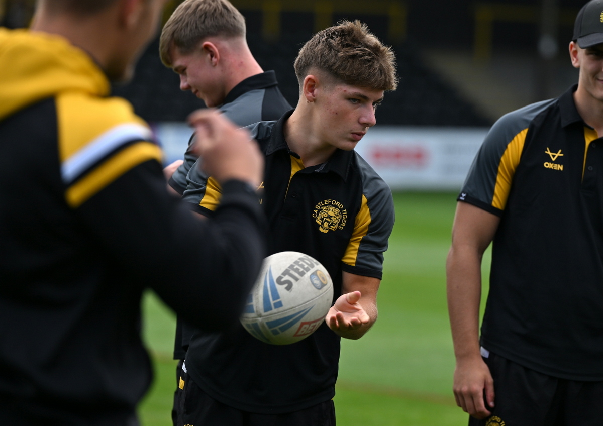 CTRLFC's tweet image. ARRIVALS
🏉 Tigers v Trinity
🕗 Fri 25th July 2025 19:00Hrs
🏆 Academy
🏟 Wheldon Rd, Castleford
#COYF