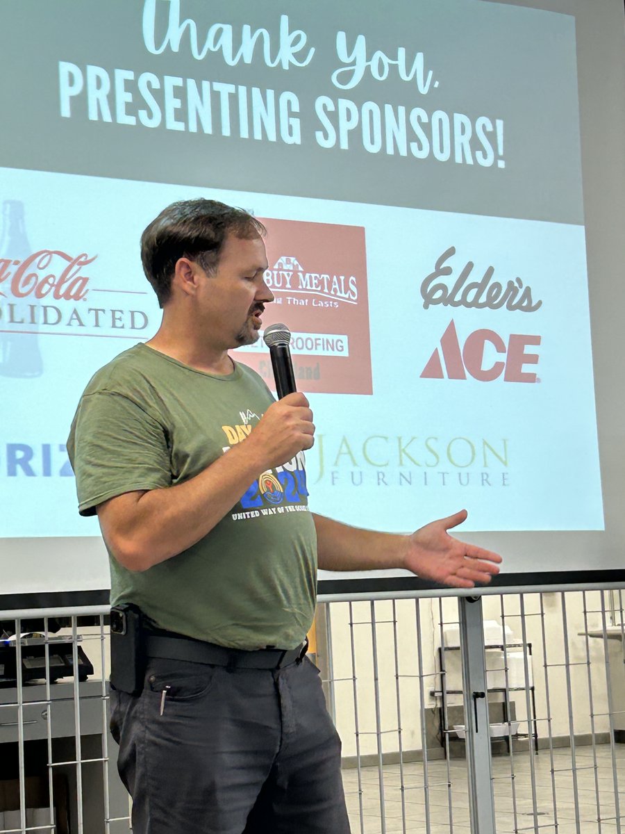 bestbuymetals's tweet image. Our Day of Action with United Way of the Ocoee Region is just beginning today! We'll be sharing more soon. In the meantime, here is a look back at last year😎🥰BBM at the Hopewell Elementary School in Cleveland, TN!🤩
 #unitedway #clevelandtn #teamwork #volunteer #bestbuymetals