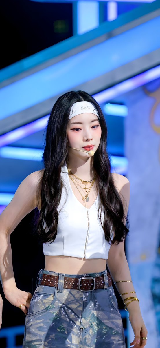 ForeverTwiceOT9's tweet image. Inkigayo-- Dahyun. Part 3
FULL SCREEN WALLPAPERS.
Go to my Google drive and download 60000 HD Twice photos for free.
drive.google.com/drive/folders/…
#TWICE #트와이스 #ONCE #원스 #OT9
#다현 #ダヒョン #DAHYUN #多賢