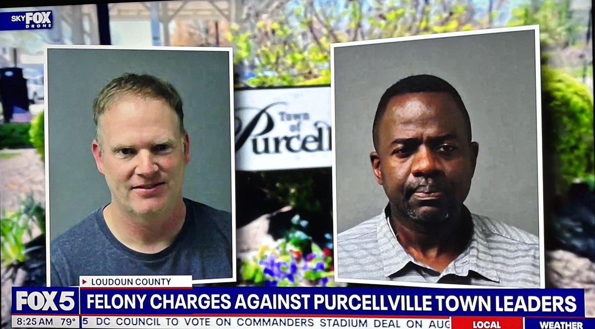 I wonder if THIS is what Ole Capt’n Jack Smith was doing in Leesburg, VA the other day???🤔

I mean, radical Democrats don’t fall far from the tree, ya know???😆