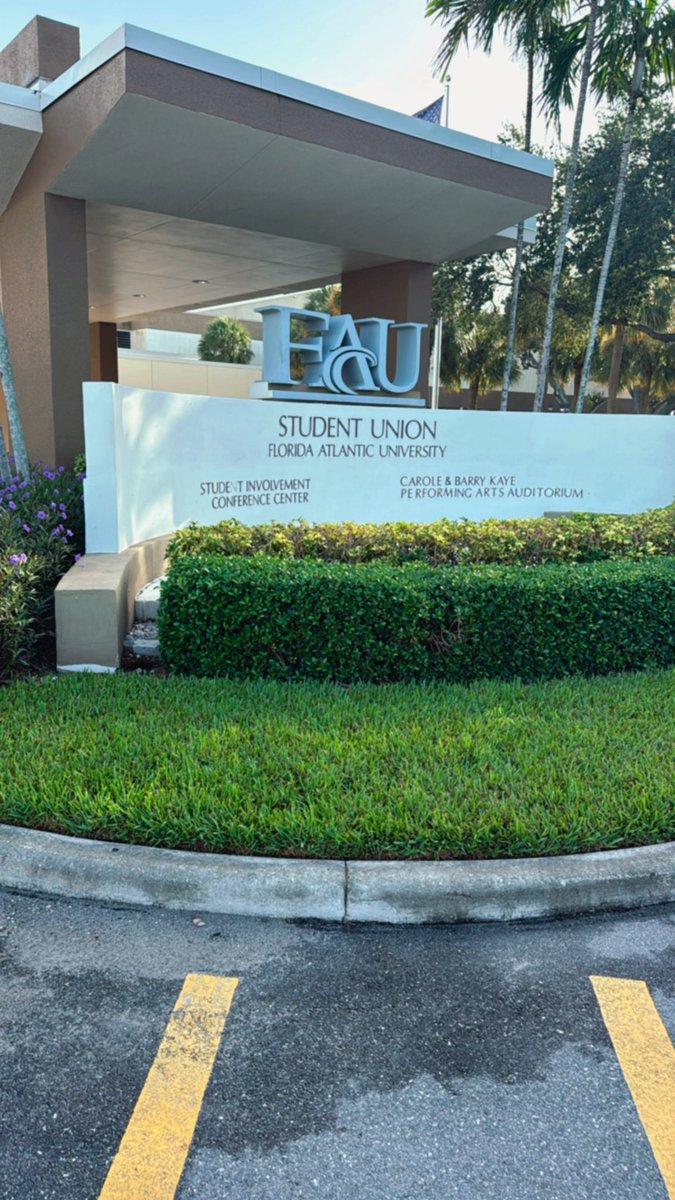 Gatorboi06's tweet image. Go Owls 🦉 @damanofyadreamz 777 Glades road