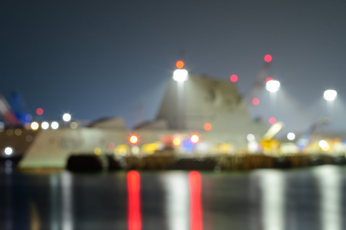 genzoo3's tweet image. これは横須賀入港初日の夜に撮影したアメリカ海軍の駆逐艦「マイケル・モンスーア」
USS Michael Monsoor DDG-1001