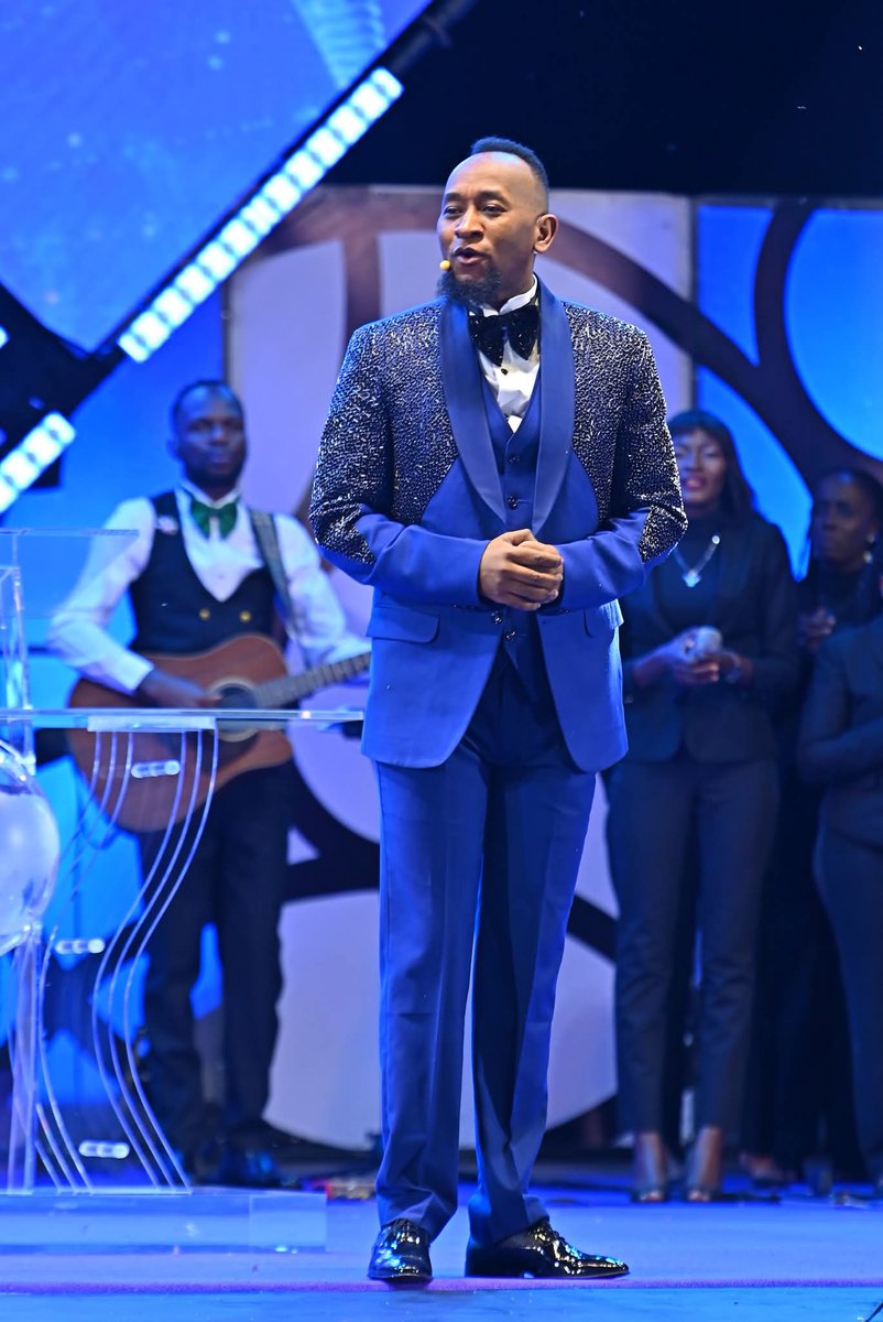 DoreenSevenM's tweet image. While we look not at the things which are seen, but at the things which are not seen: for the things which are seen are temporal; but the things which are not seen are eternal.
#ProphetElvisMbonye