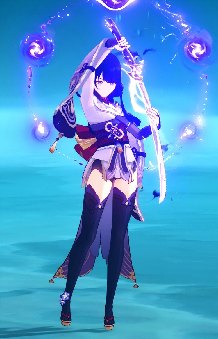 Used228's tweet image. I didn&apos;t know she hold her weapon like that