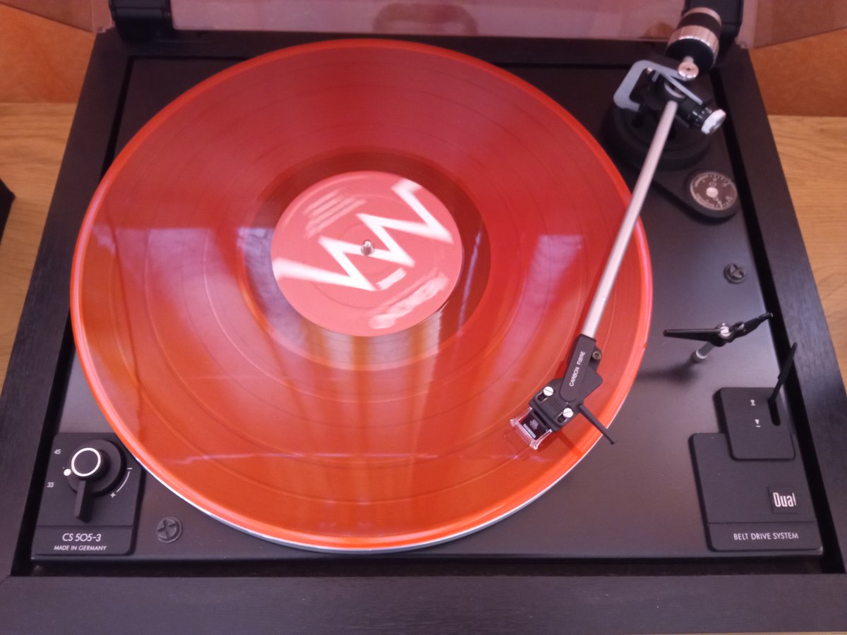 InvaderNik's tweet photo. Get snuck upon Wolfenstein fans! (Neumond Classics vinyl 57/500)
#wolfenstein #vinly #neumondclassics #murdedrones https://t.co/3sMYUKpo7r