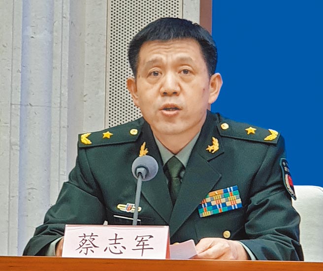 【蔡志军，已经升任陆军参谋长，晋升中将】这也侧面证实了原陆军参谋长李中林的出事。2019年中国国庆大阅兵时，时任中央军委联合参谋部作战局副局长蔡志军，担任阅兵领导小组办公室副主任。