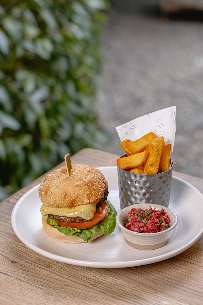 MiddletonLodgeEstate tweet media