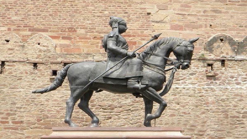 🙏

स्वाभिमान, वीरता एवं शौर्य के प्रतीक नागौर नरेश अमर सिंह राठौड़ जी के बलिदान दिवस पर उन्हें कोटिशः नमन। 🙏