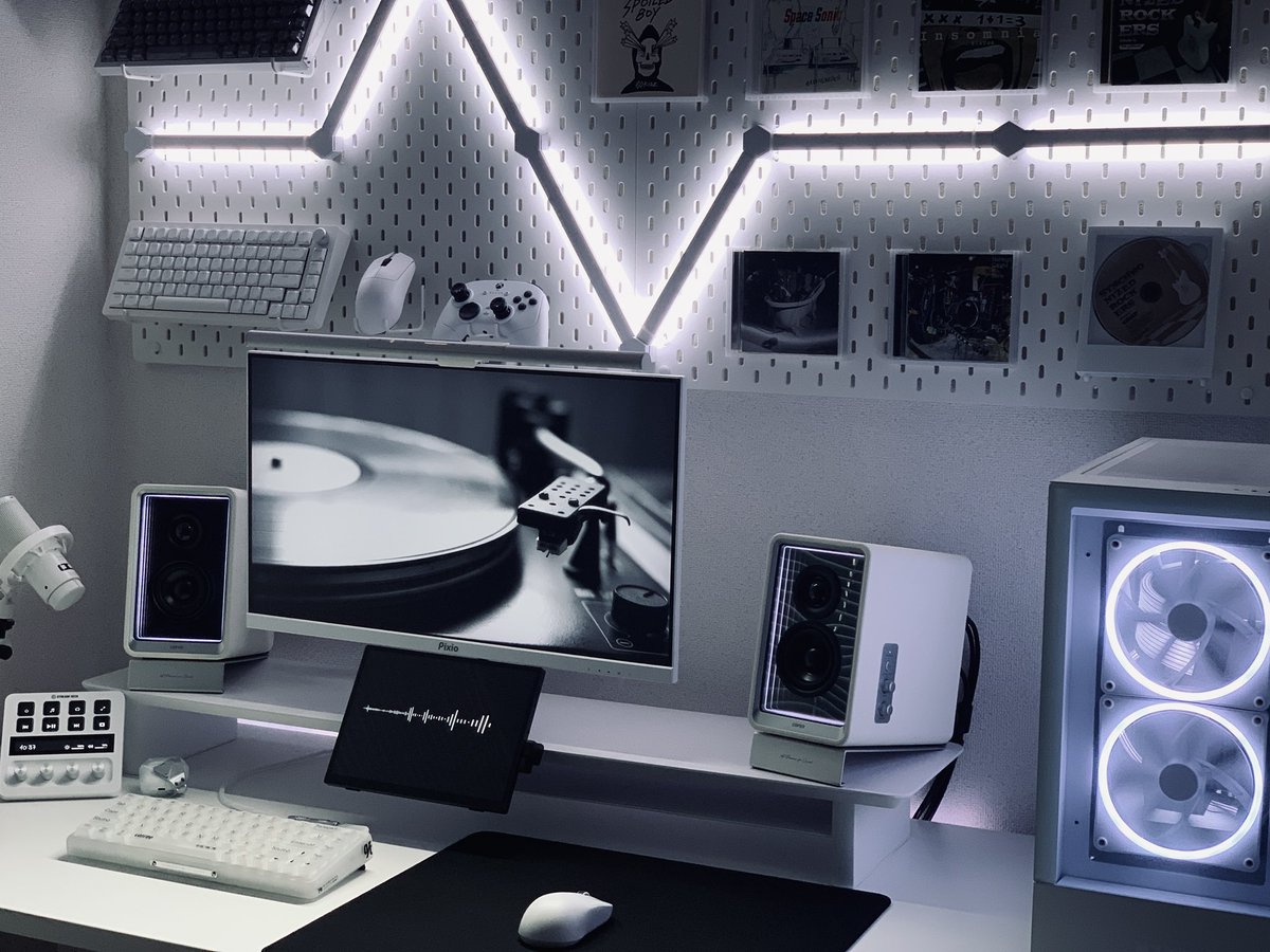 yoddqq's tweet image. #desksetup