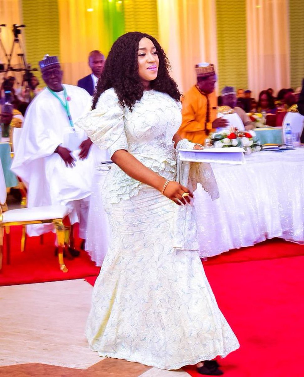 ObidientsWorld's tweet image. What do you know about this woman and why she trend last time.