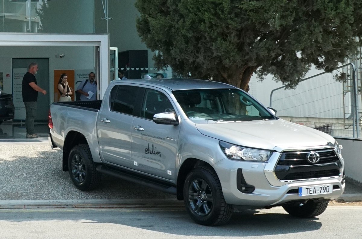 UNDPCY's tweet image. #UNDP Cyprus extends sincere thanks to the Stelios Philanthropic Foundation for donating a €30,000 Toyota Hilux Double Cabin to the Committee on Missing Persons in Cyprus (CMP). This vital support strengthens CMP’s fieldwork across the island.
🔗 More: cmp-cyprus.org