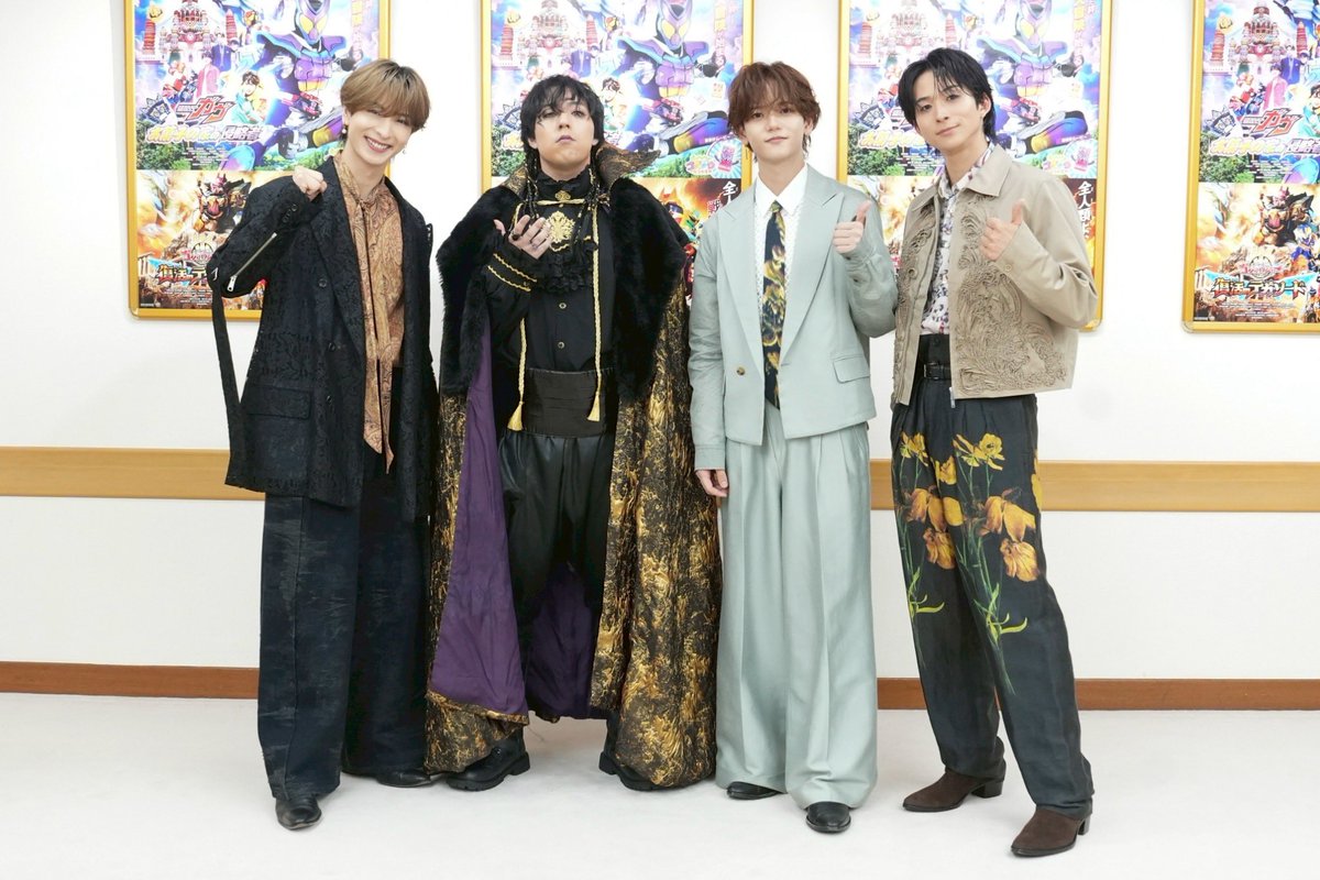 fantastics_fext's tweet image. 公開初日舞台挨拶
ありがとうございました🙏🏻
◆◇◆◇◆◇◆◇◆◇
映画『仮面ライダーガヴ お菓子の家の侵略者』
初日舞台挨拶に4人が登壇!👏🏻
4人で #パラレルダンス も🍬🦷
vt.tiktok.com/ZSSRgKN7W/
#映画ガヴ ぜひ劇場でご覧ください!
#FANTASTICS #仮面ライダーガヴ #映画ガヴ
#CandyBlaze…