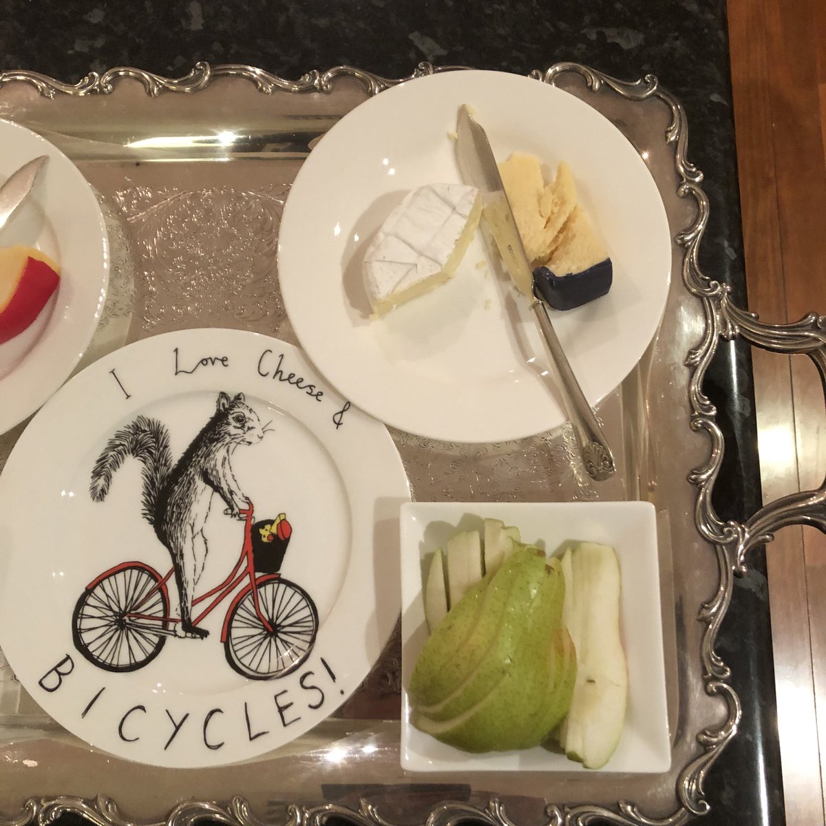 RobBendigo's tweet photo. @LeTour @SBSSportau #fromagefriday #readytogo #toursnacks #couchpeloton https://t.co/VhL29phpfs