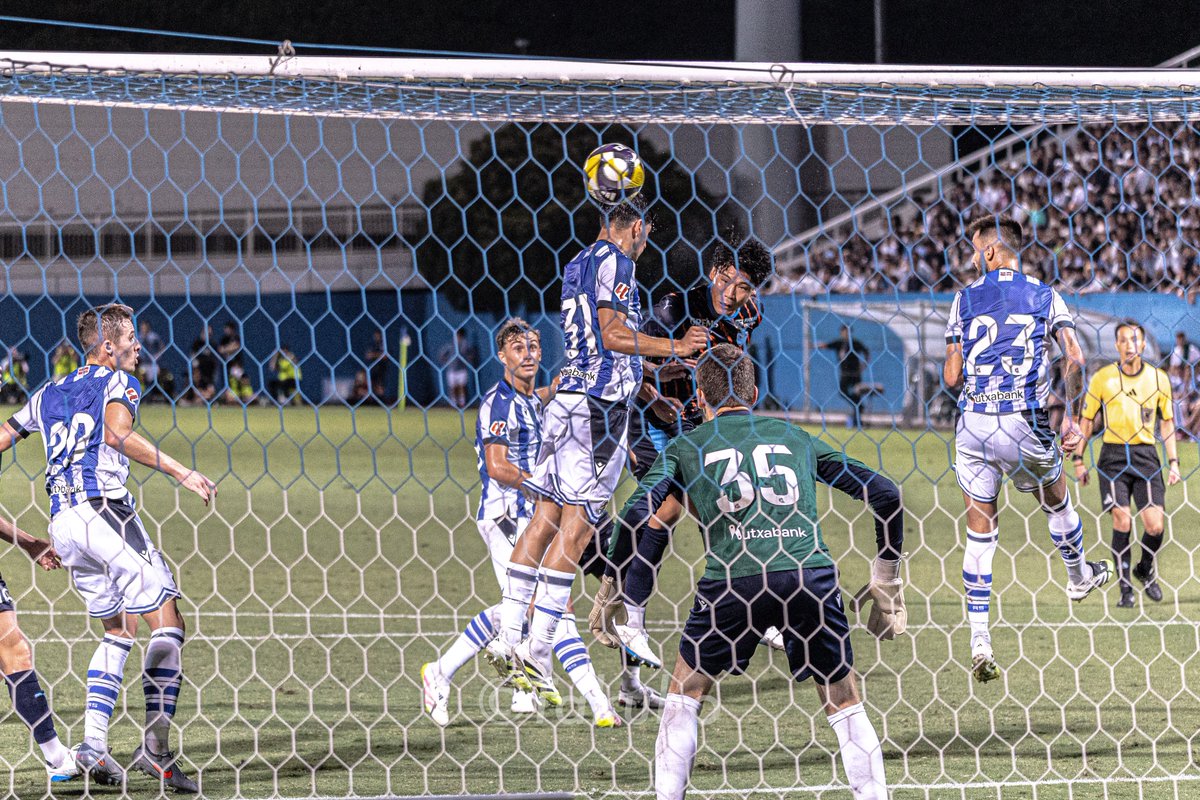 ta9ho_yokohama's tweet image. ソシエダに一矢報いた、山﨑のゴール。
#yokohamafc #山﨑浩介