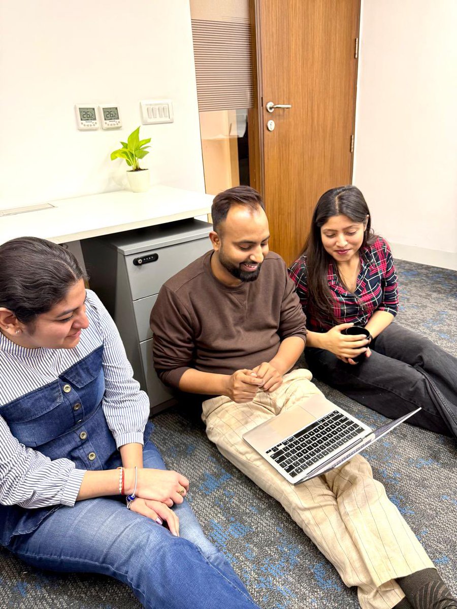 totarunpoddar's tweet image. The real strength of a company? It’s not in numbers. It’s in people.
We talk a lot about revenue, valuation, funding rounds, and IPOs.
And yes — those matter.
But here’s the truth:
A company only grows when the people inside it grow.
At Foxhog, we’ve taken risks.
Entered new…
