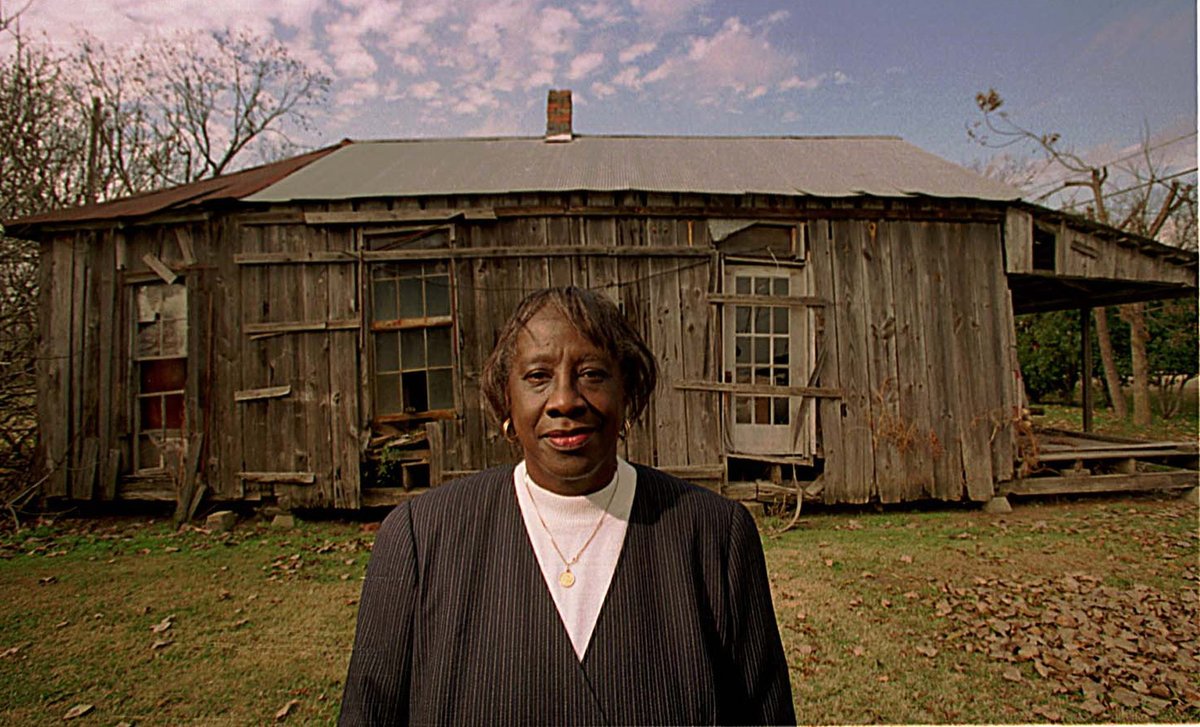 #OnThisDay in 1964, Unita Blackwell became the Issaquena County delegate for the Mississippi Freedom Democratic Party, which fought to replace Mississippi’s all-white delegation at the 1964 Democratic National Convention. 

“We had no idea that we were changing the whole