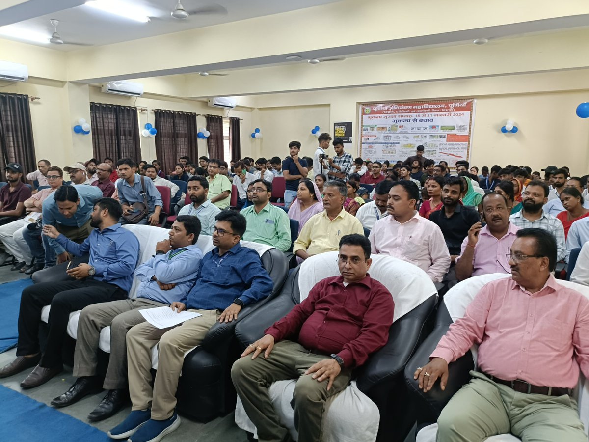 startup_bihar's tweet image. 🚀 Bihar Idea Festival 2025 | Event | Purnea District
Today’s Bihar Idea Festival 2025 event in Purnea witnessed incredible energy and enthusiasm among aspiring youth!
The event spotlighted innovation, startup journeys, mentorship, and seed funding opportunities.
🌟 Brimming…