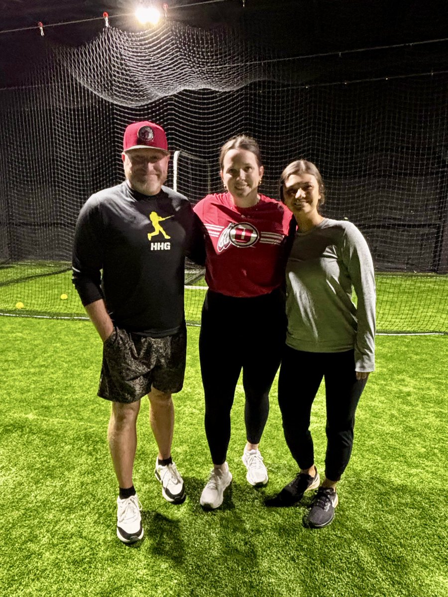 mhallock23's tweet image. Had the pleasure of meeting Ally Ledenham + instructors @MB_Feldman (@Utahsoftball_ @UTampaSoftball ) & @ashley03blessin (@HerdSB @FSC_Softball ) at @barnyard_softball/@the.yard.sports.training in Lithia, FL - the 1st in Hillsborough Co. w/ @9straptech you can demo.