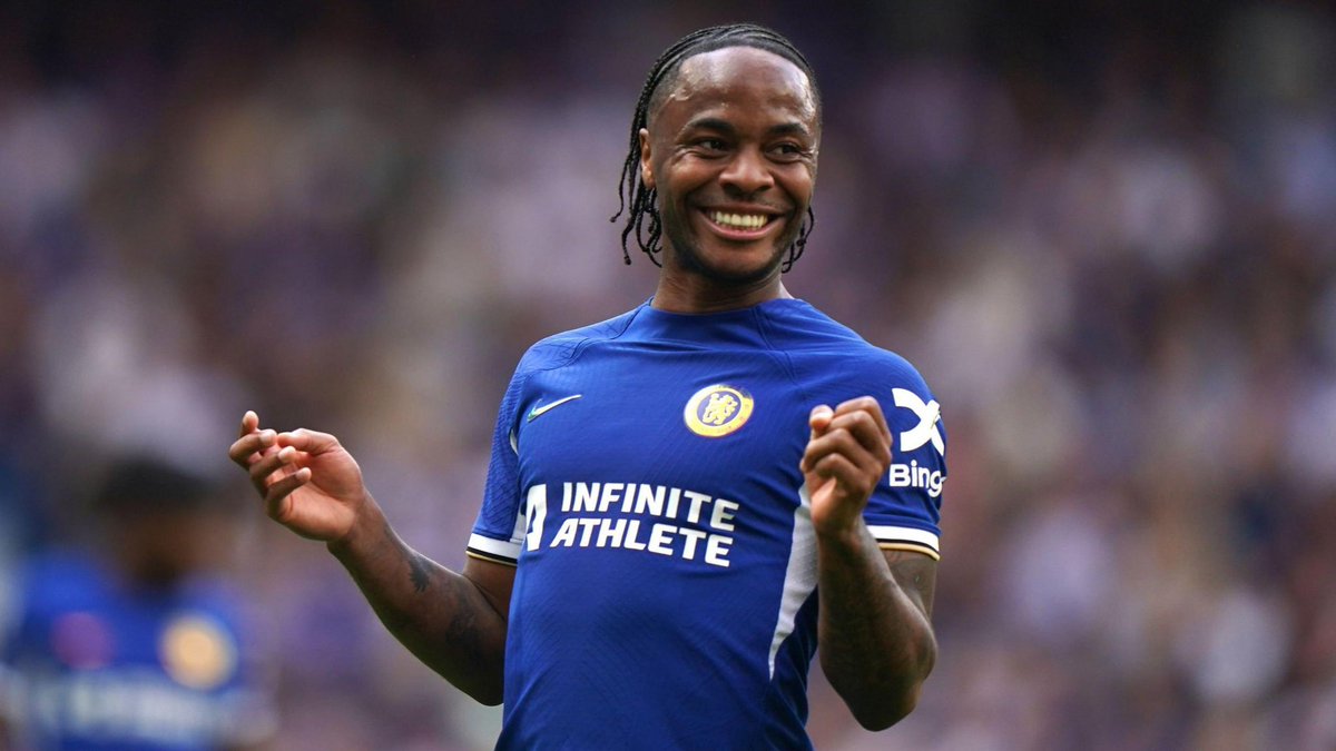 Chelsea_NGR's tweet image. Fulham are considering an approach for Chelsea winger Raheem Sterling.
Chelsea prefer a permanent exit, which would require Sterling to reduce his wage for Fulham to proceed.
Sterling has also been offered to Napoli this week.🔵
