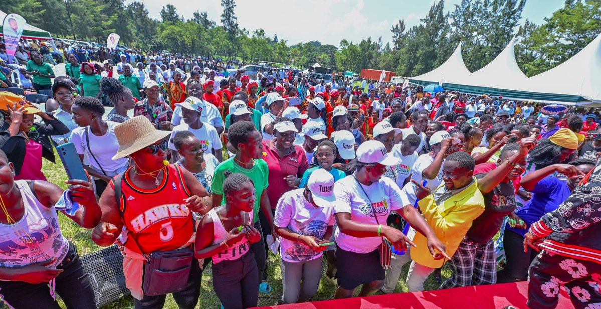 HonWetangula's tweet image. This afternoon, I arrived in Kisumu County, Muhoroni Constituency to join residents for a women empowerment programme, hosted at the invitation of Kisumu County Woman Representative, Hon. Ruth Odinga.
This initiative aims to uplift women by enhancing their economic capacity,…