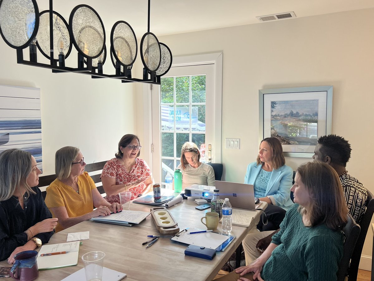 KarinMariaPsyD's tweet image. My favorite photos from our 2-day Surf’sUP Method Summit!
Photo credit: Krys Streeter-Tarlow