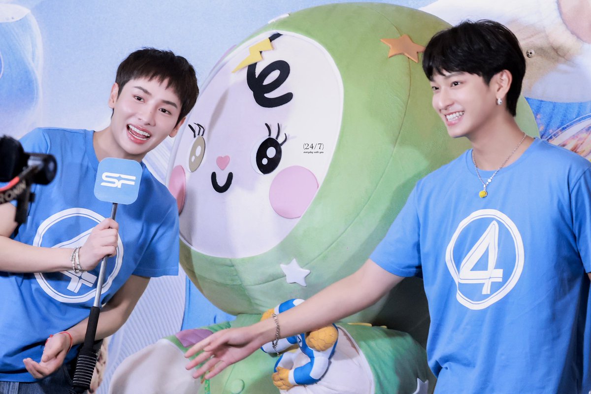 247withuuuu's tweet photo. 25/07/25

dada with babii &amp; chi

#GunAtthaphan #กันอรรถพันธ์ #ChimonWachirawit  #ชิม่อนไงจะใครหล่ะ
@Chimonac @AtthaphanP @BABII_GMMTV https://t.co/9i2GTnAP3v