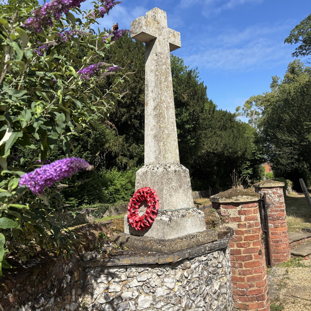 WarMemorials's tweet image. We recently did some site visits to #WarMemorials in #Norfolk. We added photographs and updated the condition details on warmemorialsonline.org.uk for each one. If you are looking for sites to visit try our 339 current Can you help cases warmemorialsonline.org.uk/search?keyword…