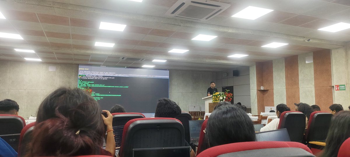 DEEPAKAcha50398's tweet image. Successfully completed Day 1 of the STACKS Fullstack Bootcamp!
Huge thanks to RiseIn and Aryan Sir for the insightful sessions and guidance
Excited for the upcoming days of learning, coding & collaboration!
#FullstackBootcamp #RiseIn #CUTM #Day1 #WebDevelopment