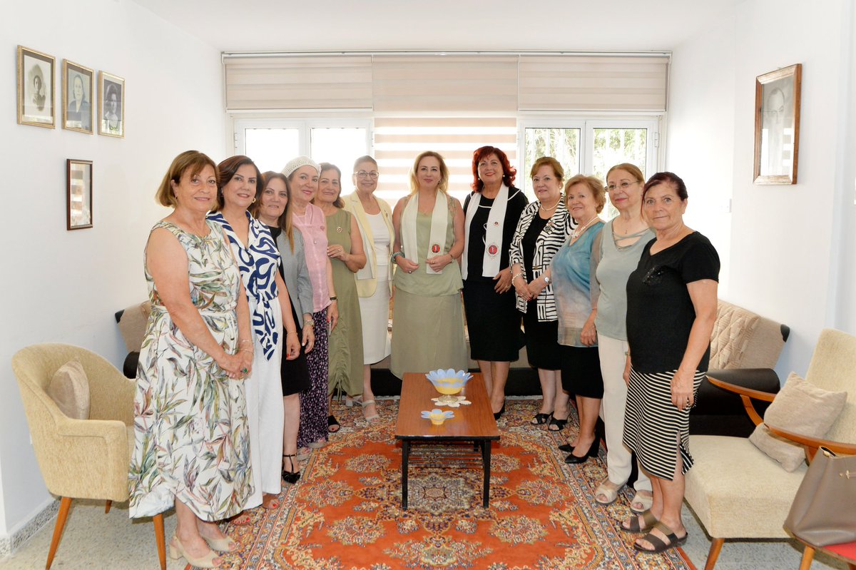 KKTCCB's tweet image. Cumhurbaşkanı @ErsinrTatar’ın eşi Sibel Tatar, Lefkoşa’daki kadın derneklerine ziyaretlerini sürdürüyor
kktcb.org/tr/cumhurbaska…
